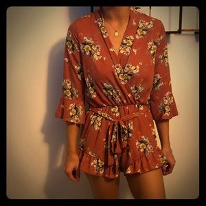 Adorable floral romper !!